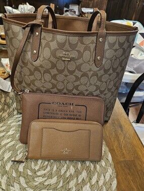 Coach Purse And Wallet